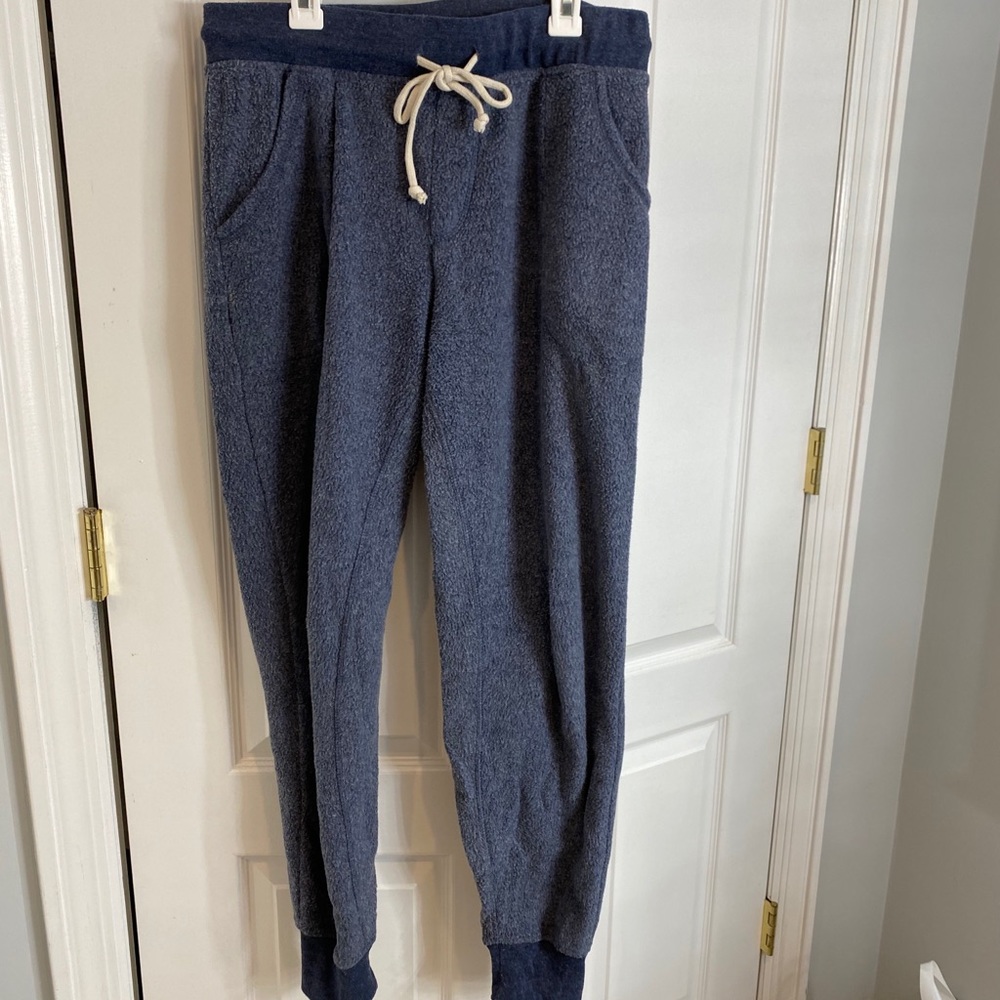 Alternative Sweat Set - Picture 2 of 6